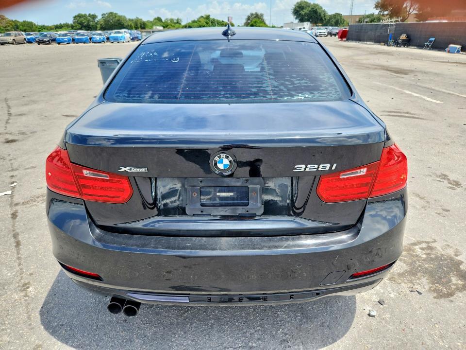 Photo 6 from auction – 2013 BMW 328 with VIN WBA3B3C50DF541601