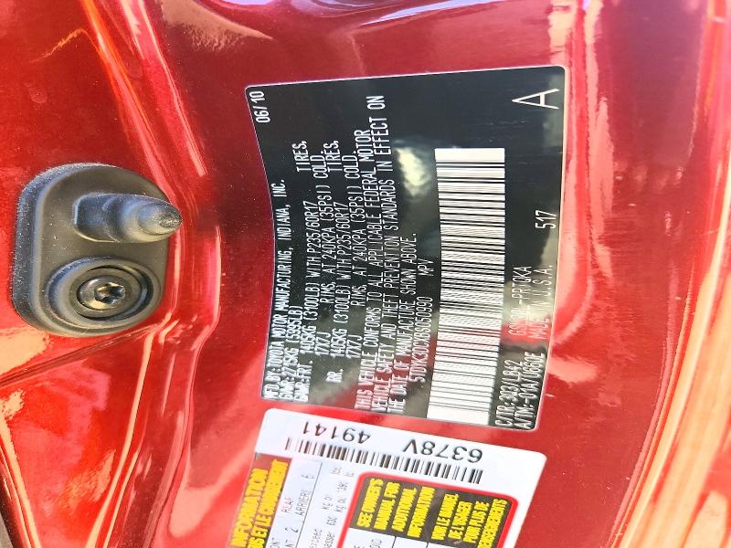 Photo 14 from auction – 2011 TOYOTA SIENNA with VIN 5TDYK3DCXBS050990