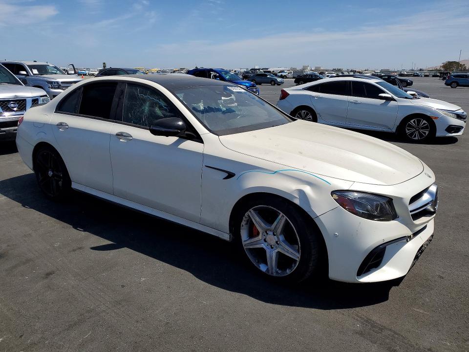 Photo 4 from auction – 2020 MERCEDES-BENZ E with VIN WDDZF8KB0LA744589