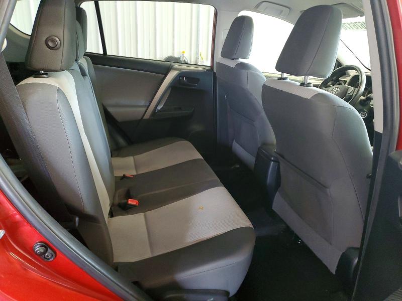 Photo 11 from auction – 2015 TOYOTA RAV4 with VIN JTMBFREVXFJ028813