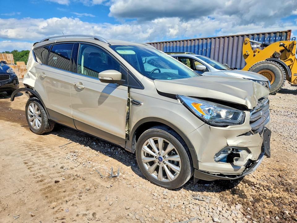 Photo 4 from auction – 2017 FORD ESCAPE with VIN 1FMCU9J97HUD86564