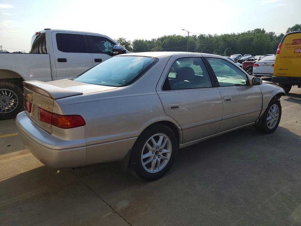 Photo 3 from auction – 2000 TOYOTA CAMRY with VIN 4T1BF28K2YU956976