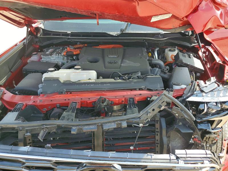 Photo 12 from auction – 2025 TOYOTA SEQUOIA with VIN 7SVAAABA5SX052933