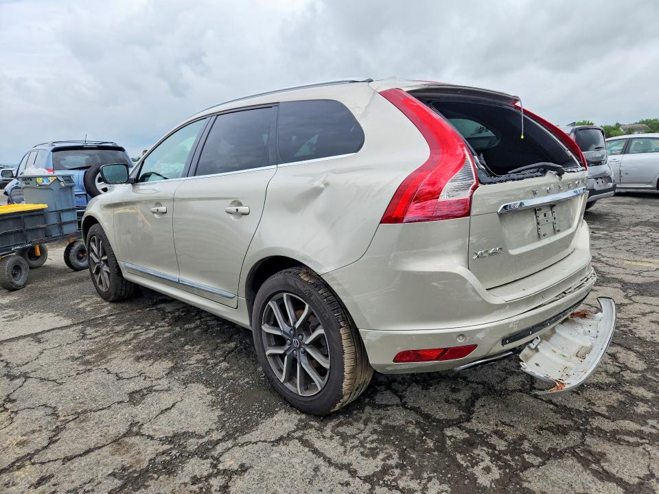 Photo 2 from auction – 2017 VOLVO XC60 with VIN YV449MRR5H2203902