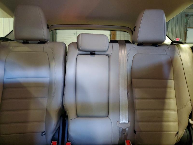 Photo 10 from auction – 2017 FORD ESCAPE with VIN 1FMCU9J97HUB40212
