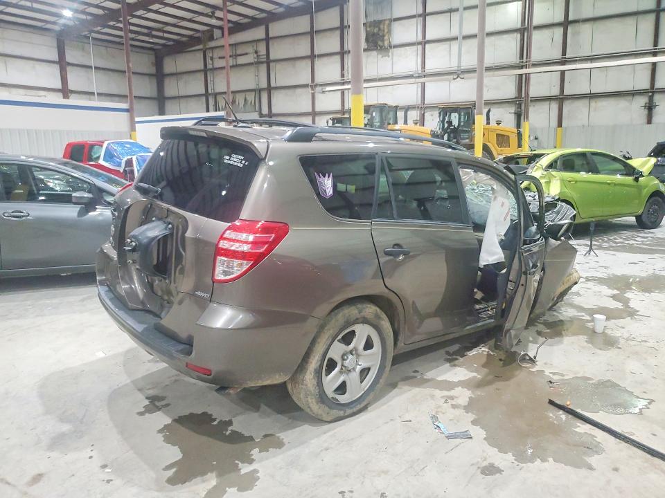 Photo 3 from auction – 2011 TOYOTA RAV4 with VIN 2T3BF4DVXBW115384