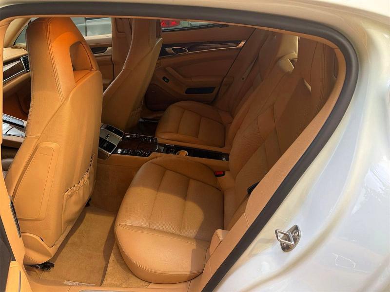 Photo 6 from auction – 2015 PORSCHE PANAMERA with VIN WP0AA2A72FL000498