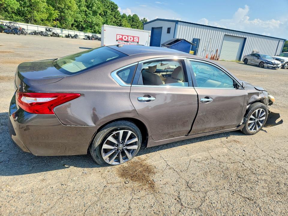 Photo 3 from auction – 2016 NISSAN ALTIMA with VIN 1N4AL3AP8GC227279