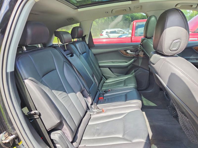 Photo 11 from auction – 2017 AUDI Q7 with VIN WA1LAAF70HD012989