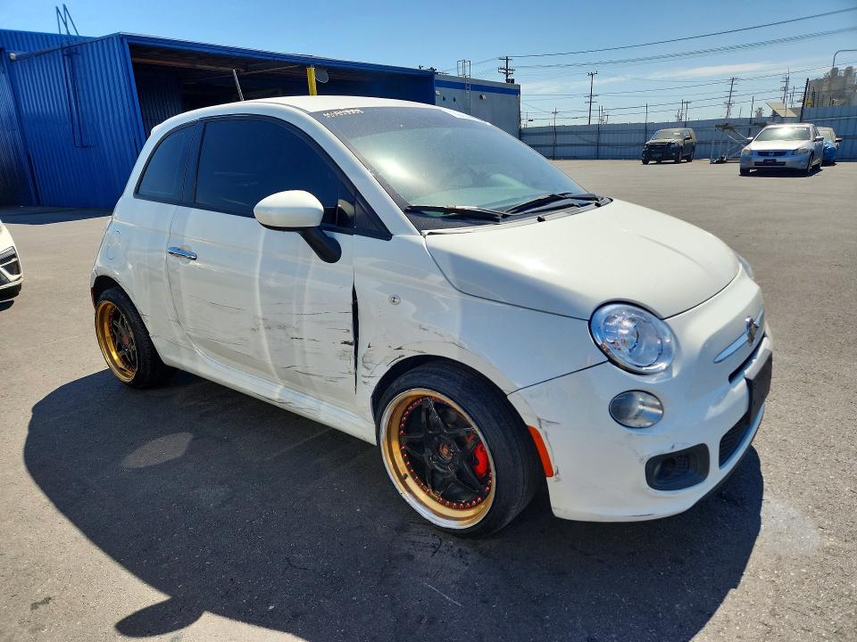 Zdjęcie 4 z aukcji – 2015 FIAT 500 z VIN 3C3CFFBRXFT638525