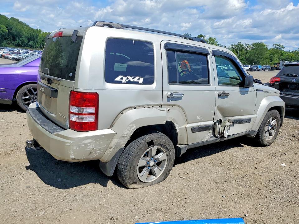 Photo 3 from auction – 2008 JEEP LIBERTY with VIN 1J8GN28K78W240567