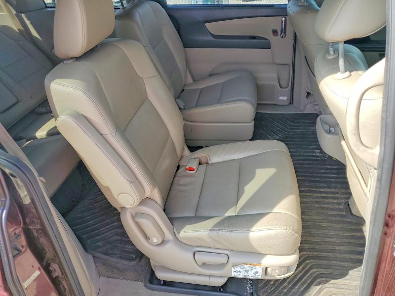 Photo 11 from auction – 2015 HONDA ODYSSEY with VIN 5FNRL5H92FB110038