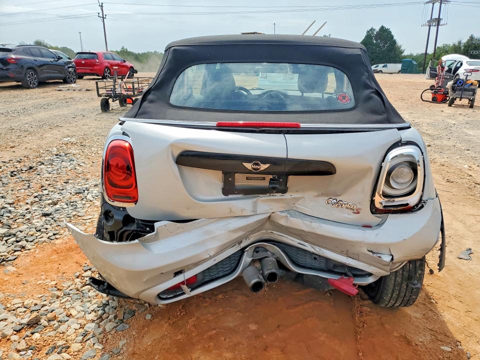Photo 6 from auction – 2016 MINI COOPER with VIN WMWWG9C50G3C22502