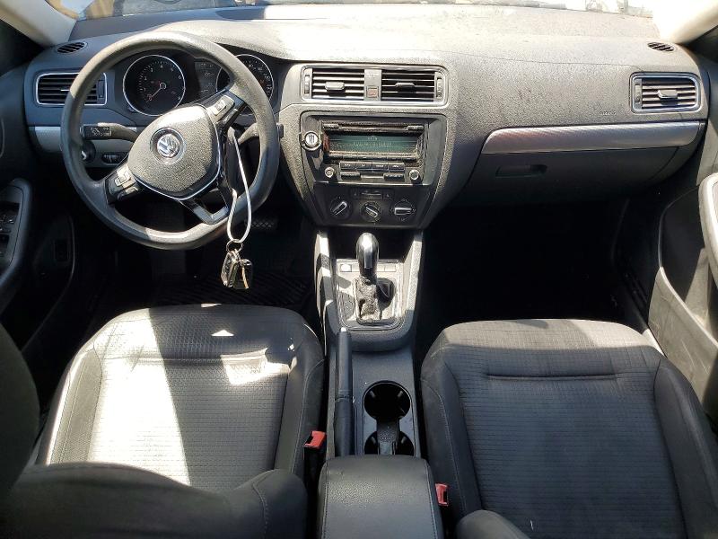Photo 8 from auction – 2015 VOLKSWAGEN JETTA with VIN 3VWD17AJ4FM335070