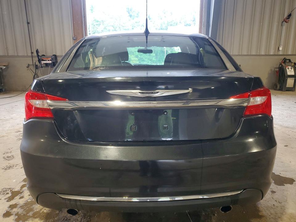 Photo 6 from auction – 2011 CHRYSLER 200 with VIN 1C3BC2FG0BN516482