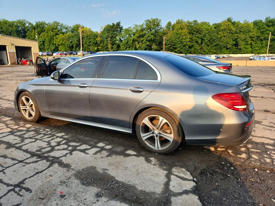 Photo 2 from auction – 2017 MERCEDES-BENZ E with VIN WDDZF4KB4HA101050