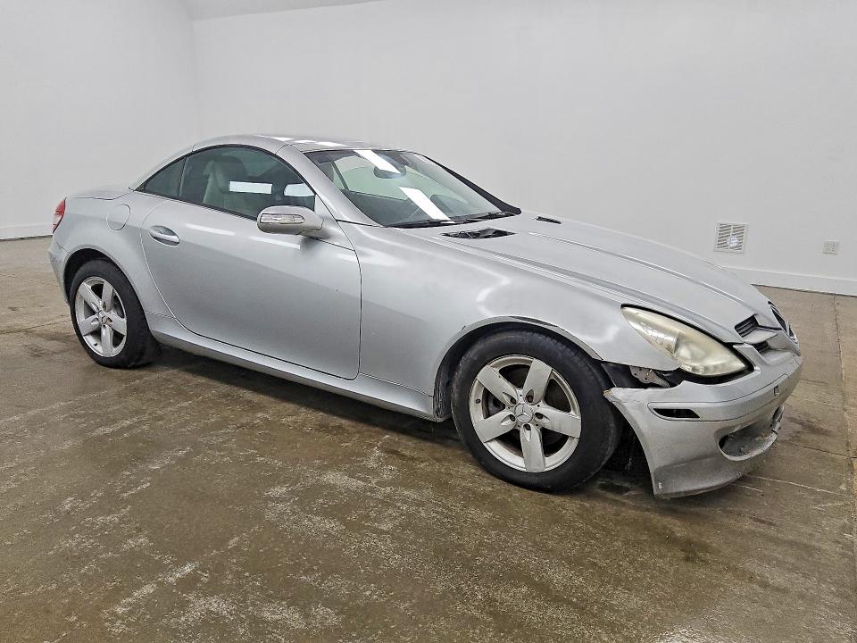 Photo 4 from auction – 2006 MERCEDES-BENZ SLK with VIN WDBWK54F66F129591