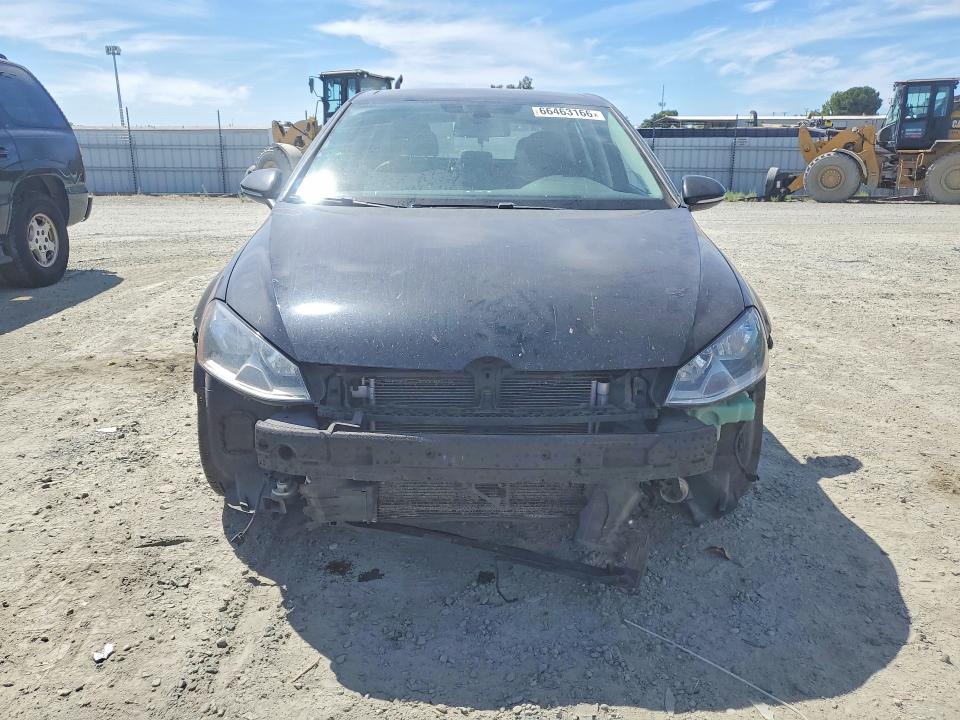 Photo 5 from auction – 2017 VOLKSWAGEN GOLF with VIN 3VW217AU6HM060046