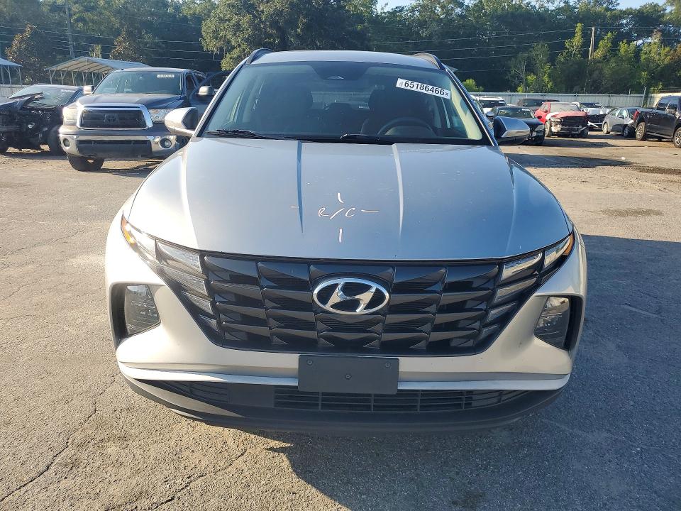 Photo 5 from auction – 2023 HYUNDAI TUCSON with VIN 5NMJBCAE4PH218298