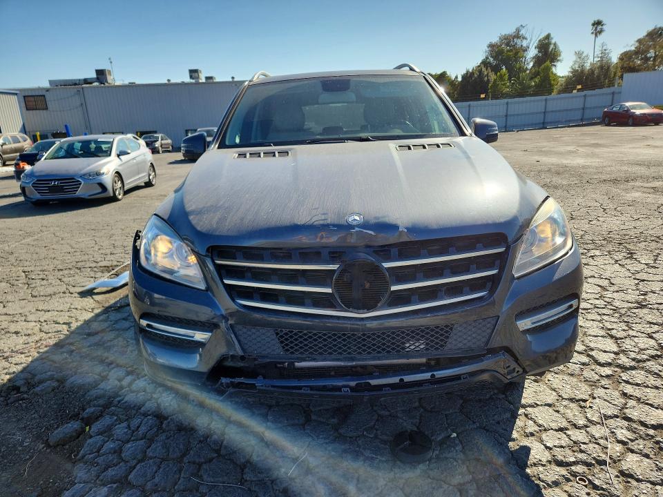 Photo 5 from auction – 2012 MERCEDES-BENZ ML with VIN 4JGDA5HB7CA026011