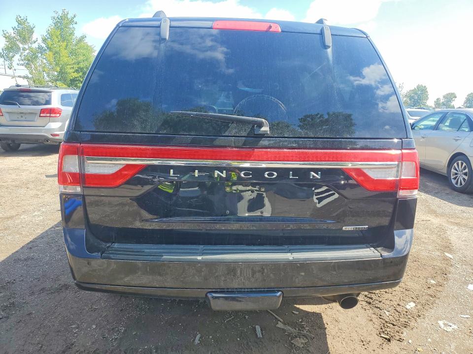 Photo 6 from auction – 2016 LINCOLN NAVIGATOR with VIN 5LMJJ2JT0GEL00133