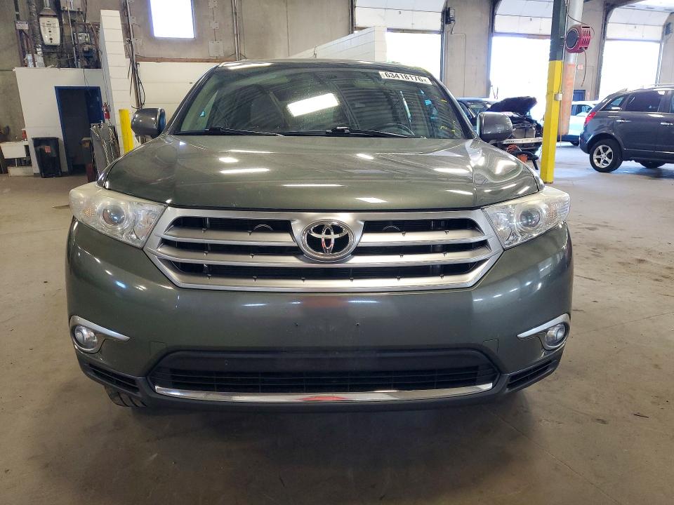 Photo 5 from auction – 2013 TOYOTA HIGHLANDER with VIN 5TDDK3EH0DS217224