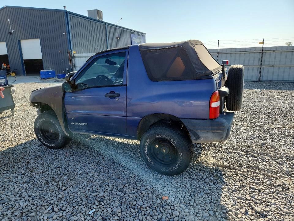 Photo 2 from auction – 1999 CHEVROLET TRACKER with VIN 2CNBJ18C3X6906067