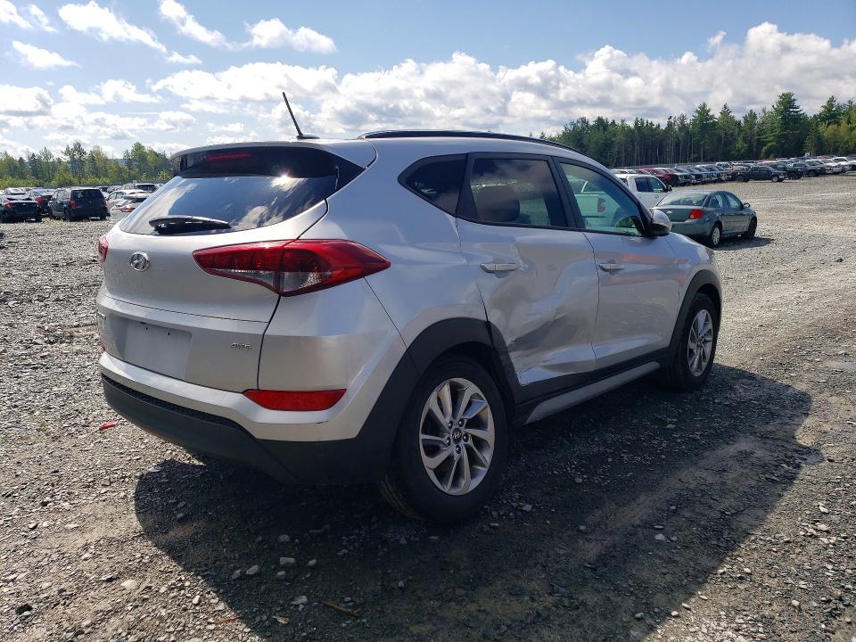 Photo 3 from auction – 2017 HYUNDAI TUCSON with VIN KM8J3CA43HU516433