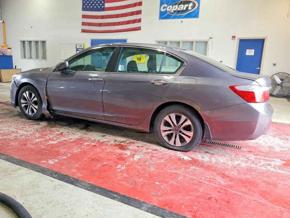 Photo 2 from auction – 2015 HONDA ACCORD with VIN 1HGCR2F37FA276051