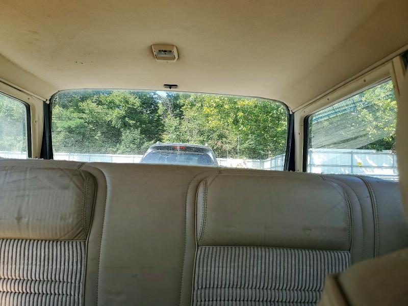 Photo 10 from auction – 1989 JEEP GRAND WAGONEER with VIN 1J4GS5878KP108622