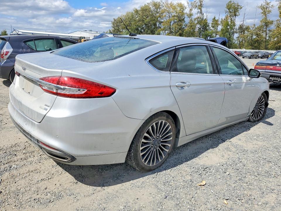 Photo 3 from auction – 2017 FORD FUSION with VIN 3FA6P0T94HR152560