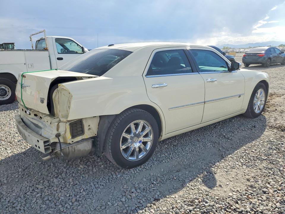 Photo 3 from auction – 2010 CHRYSLER 300C with VIN 2C3CA6CT8AH126224