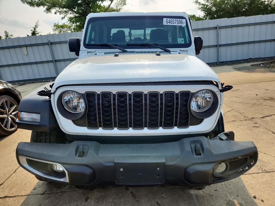 Photo 5 from auction – 2024 JEEP GLADIATOR with VIN 1C6HJTAG9RL100663