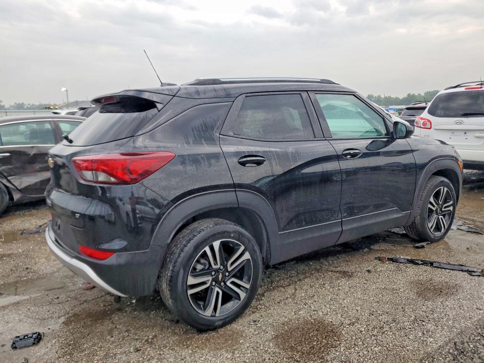 Photo 3 from auction – 2023 CHEVROLET TRAILBLAZER with VIN KL79MPS23PB204841