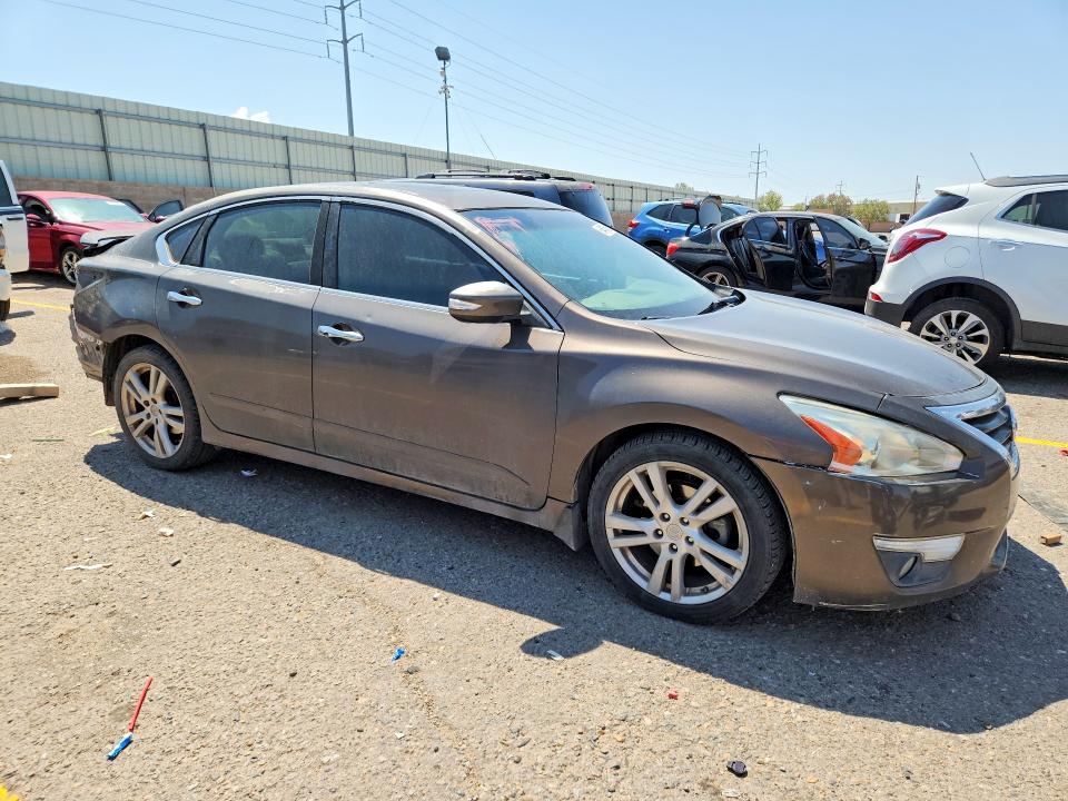 Photo 4 from auction – 2013 NISSAN ALTIMA with VIN 1N4BL3AP2DN460000