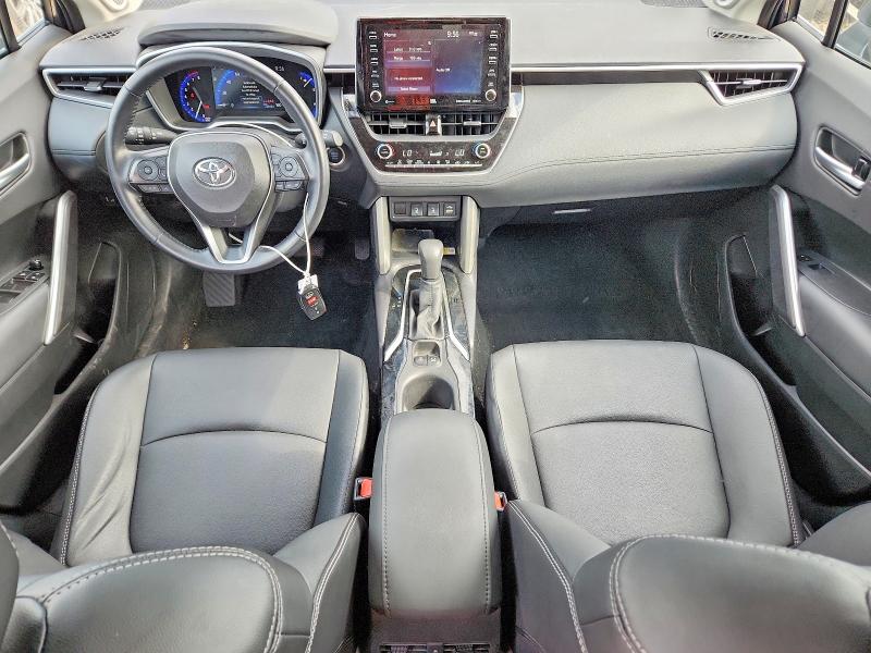 Photo 8 from auction – 2022 TOYOTA COROLLA CROSS with VIN 7MUDAAAG2NV018171