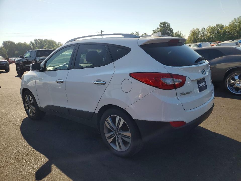 Photo 2 from auction – 2015 HYUNDAI TUCSON with VIN KM8JUCAG3FU019287