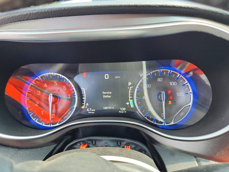 Photo 9 from auction – 2018 CHRYSLER PACIFICA with VIN 2C4RC1GG8JR273847
