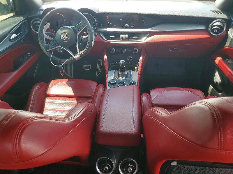 Photo 8 from auction – 2018 ALFA ROMEO STELVIO with VIN ZASFAKNN6J7C10688