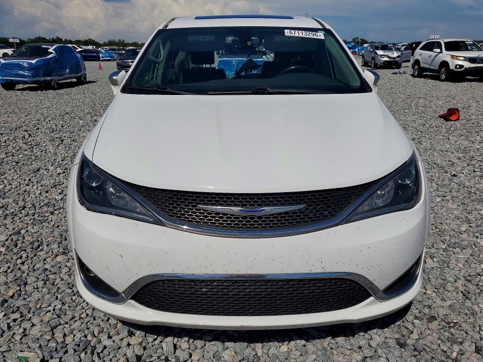 Photo 5 from auction – 2019 CHRYSLER PACIFICA with VIN 2C4RC1GG0KR730328