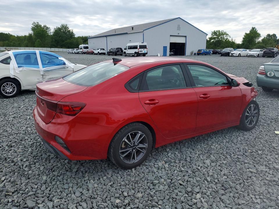 Photo 3 from auction – 2024 KIA FORTE with VIN 3KPF24AD2RE740229