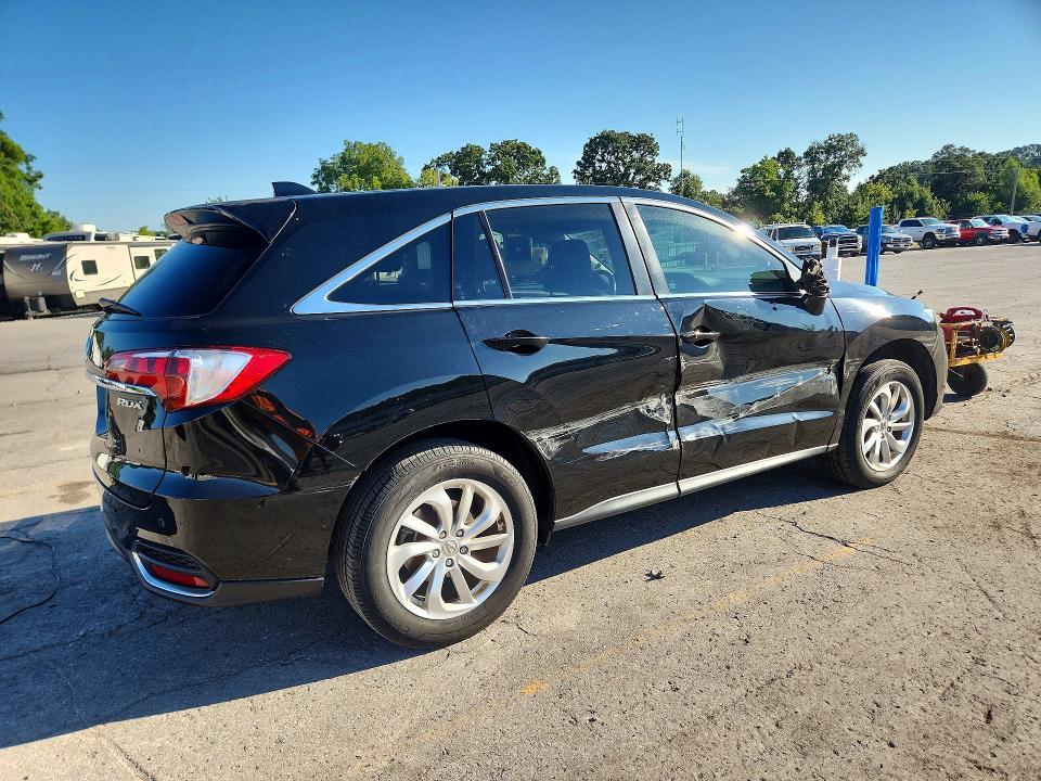 Снимка 3 от търг – 2017 ACURA RDX с VIN 5J8TB3H55HL001889
