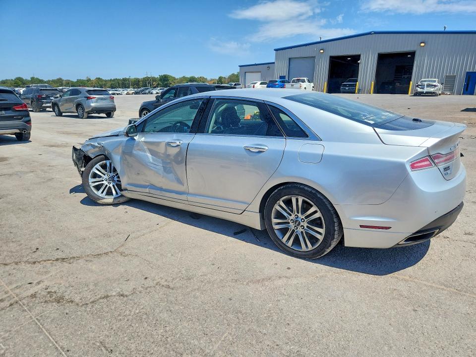 Photo 2 from auction – 2014 LINCOLN MKZ with VIN 3LN6L2J9XER835083