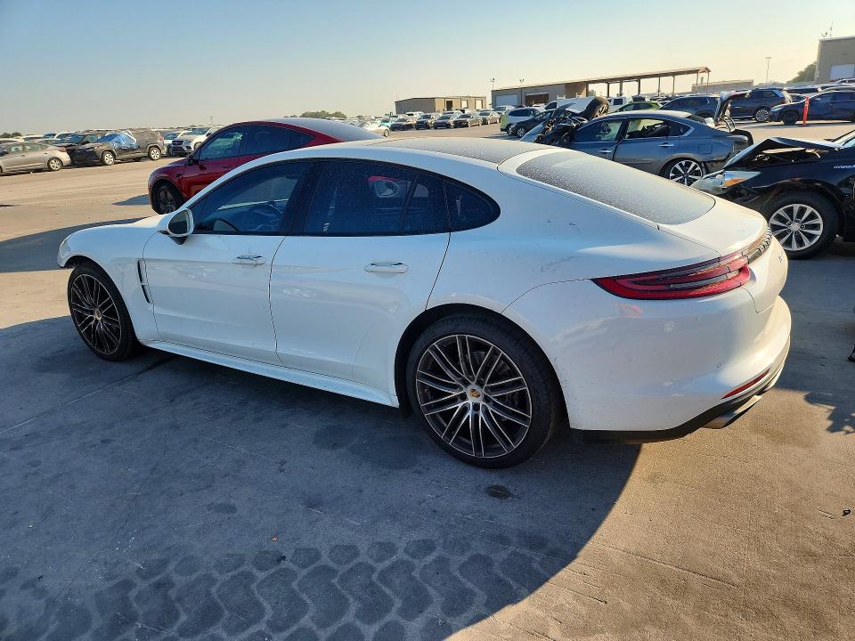 Снимка 2 от търг – 2018 PORSCHE PANAMERA с VIN WP0AA2A74JL102586