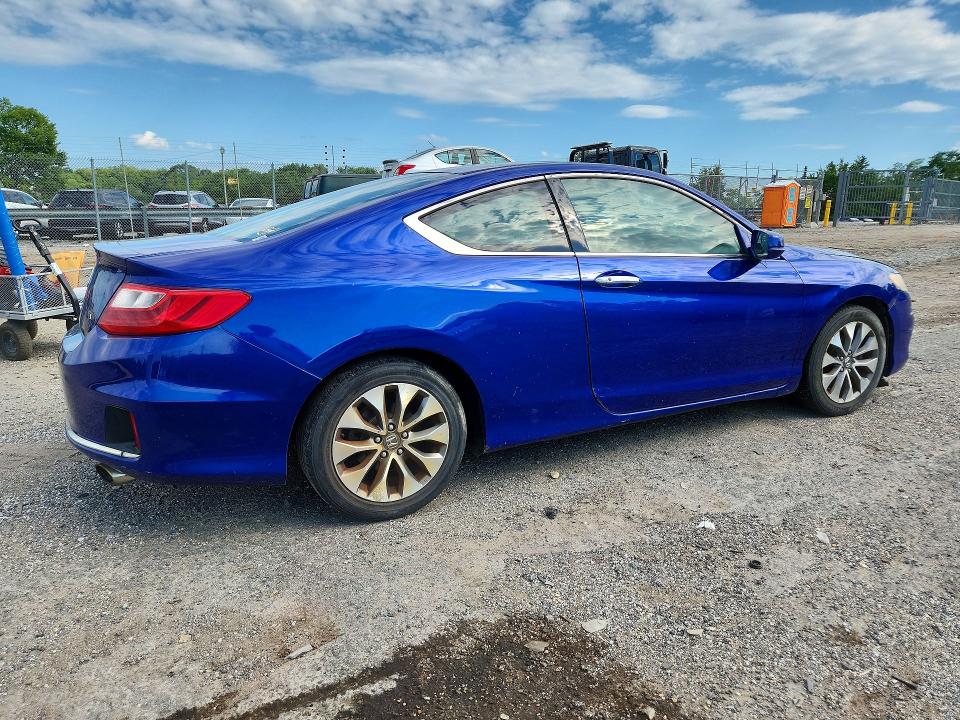 Photo 3 from auction – 2014 HONDA ACCORD with VIN 1HGCT1B73EA004373