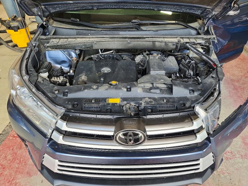Photo 12 from auction – 2017 TOYOTA HIGHLANDER with VIN 5TDJZRFH1HS429281