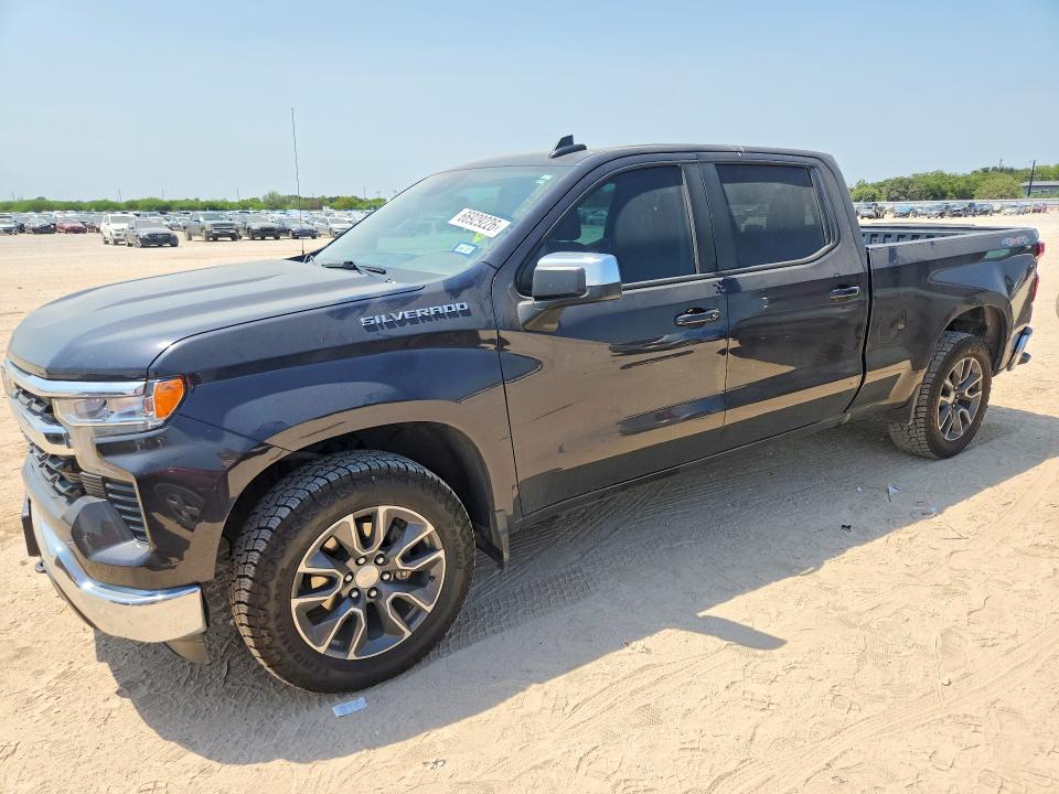 Снимка 1 от търг – 2022 CHEVROLET SILVERADO с VIN 1GCUDDED2NZ632624