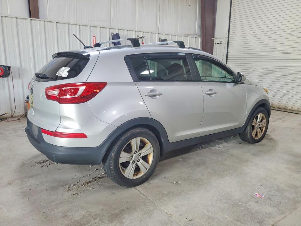 Photo 3 from auction – 2011 KIA SPORTAGE with VIN KNDPB3A29B7074473