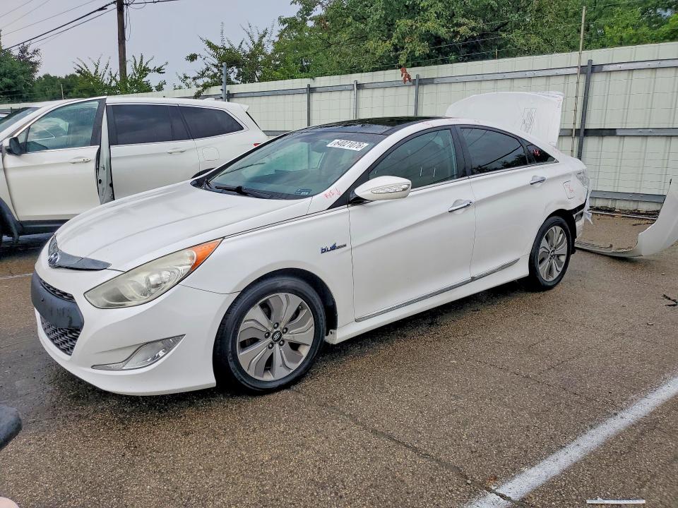 HYUNDAI SONATA 2013 с VIN KMHEC4A41DA074951 - Фото с аукциона