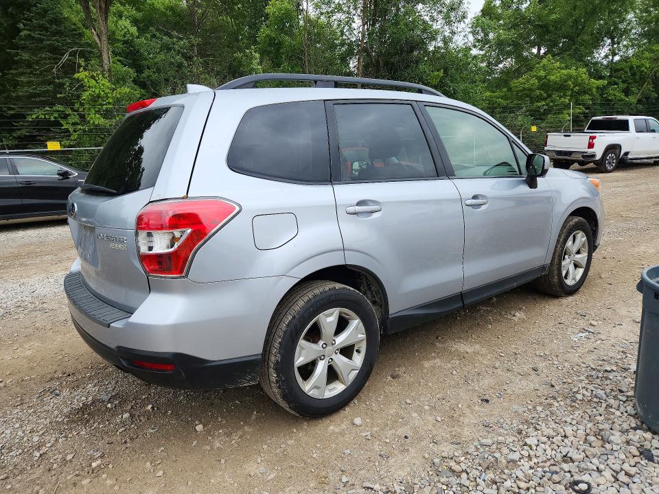 Photo 3 from auction – 2016 SUBARU FORESTER with VIN JF2SJADC3GH494464